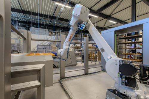Bakplaten geautomatiseerd ontladen