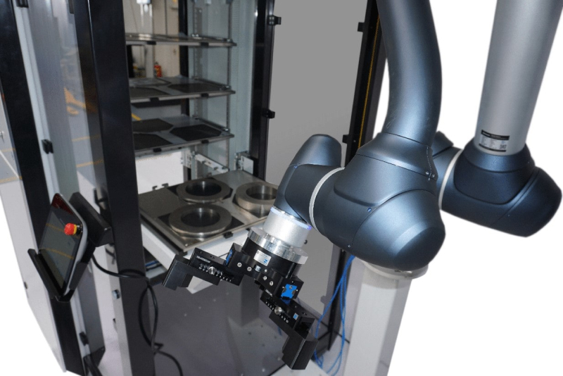 automatic loading cobot